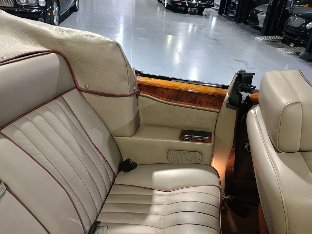 1988 Rolls-Royce Corniche II Mulliner Park Ward Clean Carfax - 23073501 - 47