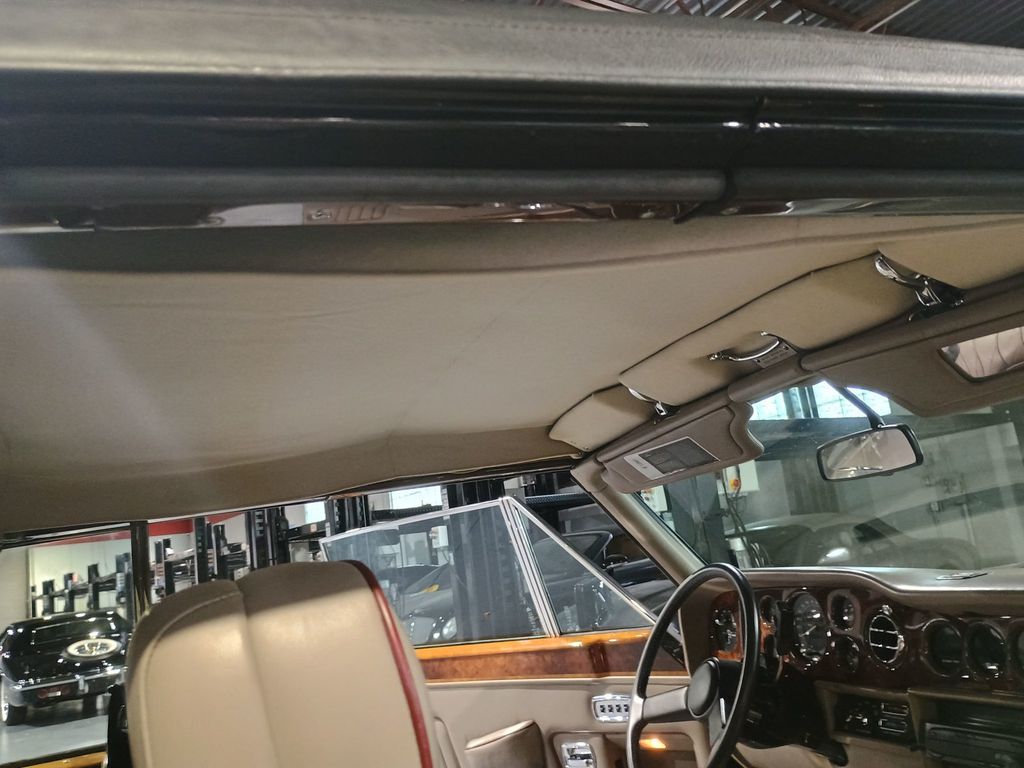 1988 Rolls-Royce Corniche II Mulliner Park Ward Clean Carfax - 23073501 - 87