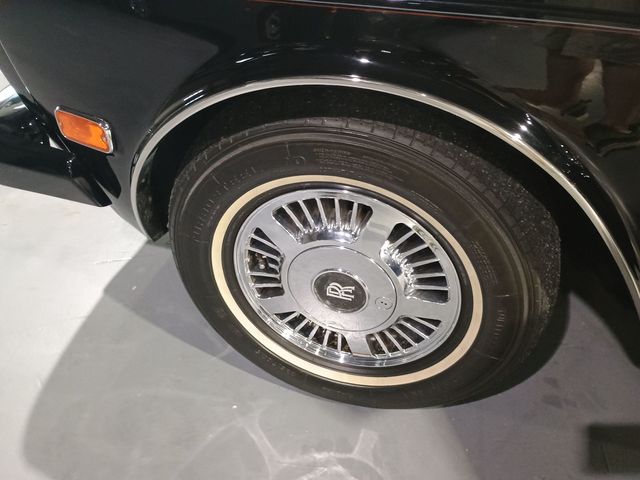 1988 Rolls-Royce Corniche II Mulliner Park Ward Clean Carfax - 23073501 - 88