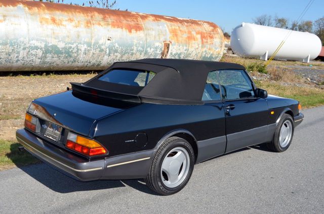 1988 Saab 900T SPRING TIME IN SWEDEN MODEL - 22061479 - 24