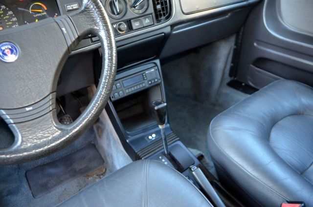 1988 Saab 900T SPRING TIME IN SWEDEN MODEL - 22061479 - 30