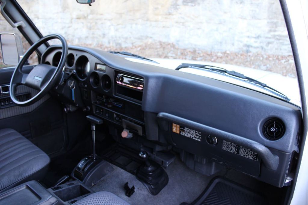 1988 Toyota Land Cruiser Rare Auto 4x4 Inline 6 Classic Collectible 615-300-6004 - 22214855 - 20