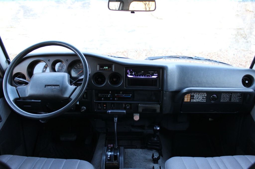 1988 Toyota Land Cruiser Rare Auto 4x4 Inline 6 Classic Collectible 615-300-6004 - 22214855 - 23