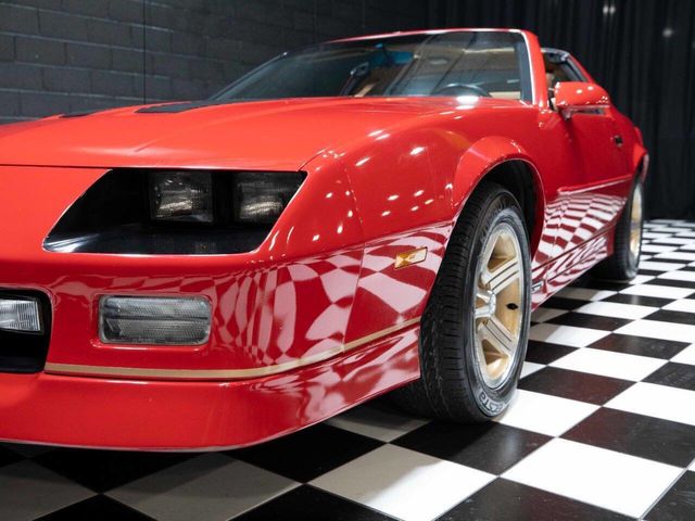 1989 Chevrolet Camaro 2dr Coupe IROC Z - 22982701 - 13