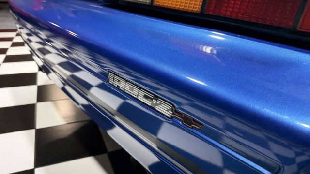 1989 Chevrolet Camaro 2dr Coupe IROC Z - 22984917 - 38