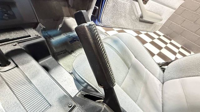 1989 Chevrolet Camaro 2dr Coupe IROC Z - 22984917 - 98