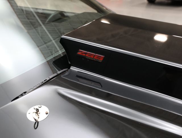 1989 Chevrolet Camaro 2dr Coupe IROC Z - 23018101 - 18