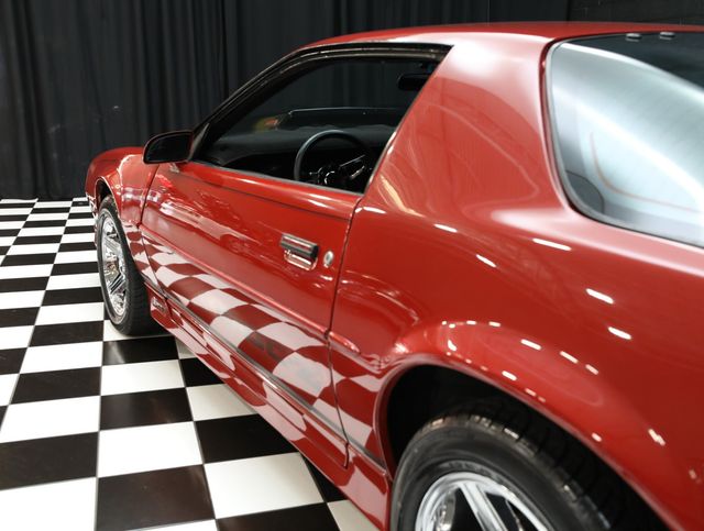 1989 Chevrolet Camaro 2dr Coupe IROC Z - 23018101 - 27
