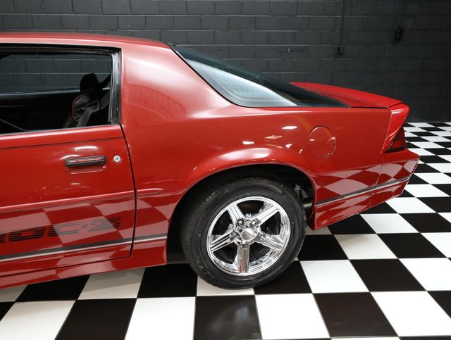 1989 Chevrolet Camaro 2dr Coupe IROC Z - 23018101 - 29