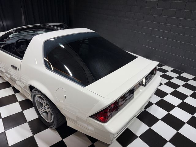 1989 Chevrolet Camaro 2dr Coupe IROC Z - 23078562 - 18