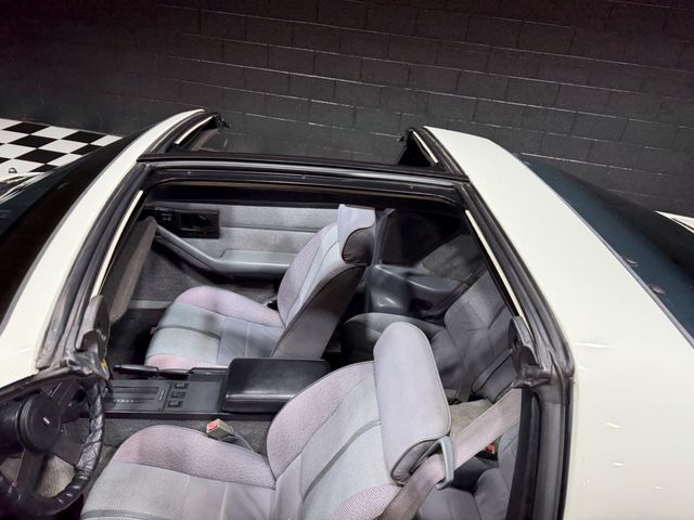1989 Chevrolet Camaro 2dr Coupe IROC Z - 23078562 - 43