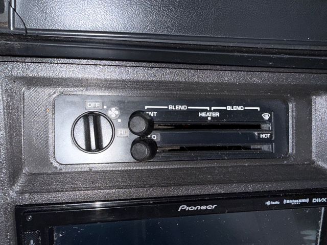 1989 Chevrolet Camaro 2dr Coupe IROC Z - 23078562 - 98