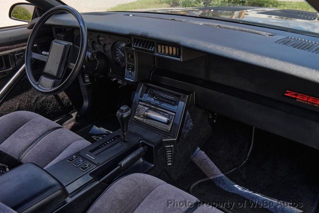 1989 Chevrolet Camaro 2dr Coupe IROC Z - 22509893 - 13