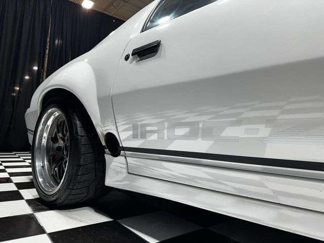 1989 Chevrolet Camaro IROC Z/28 6 SPEED LS CUSTOM WIDEBODY - 22768188 - 9