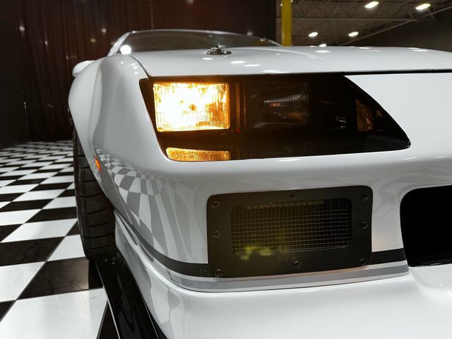 1989 Chevrolet Camaro IROC Z/28 6 SPEED LS CUSTOM WIDEBODY - 22768188 - 23