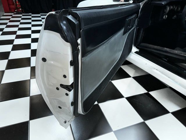 1989 Chevrolet Camaro IROC Z/28 6 SPEED LS CUSTOM WIDEBODY - 22768188 - 37