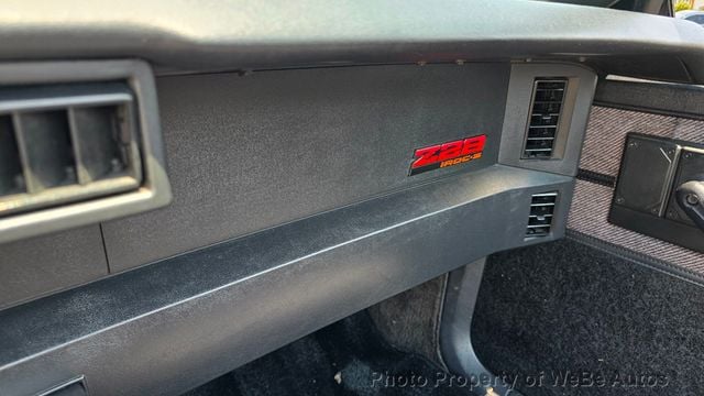 1989 Chevrolet Camaro IROC-Z Convertible - 20111937 - 39