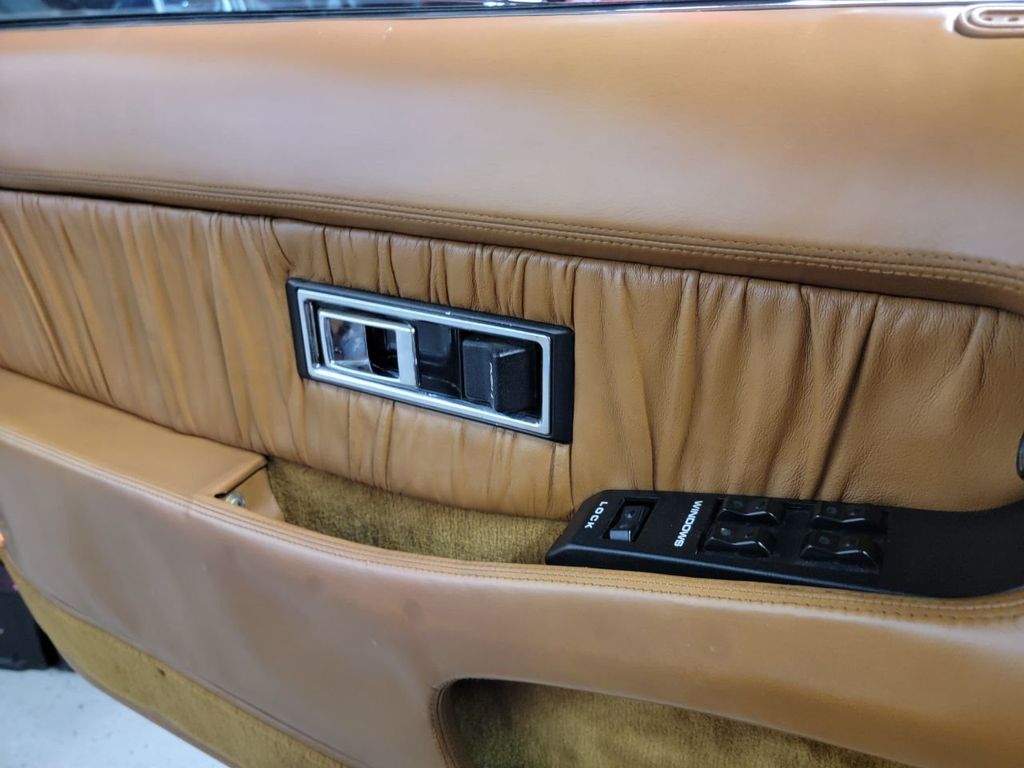 1989 Chrysler TC by Maserati For Sale - 20692894 - 35