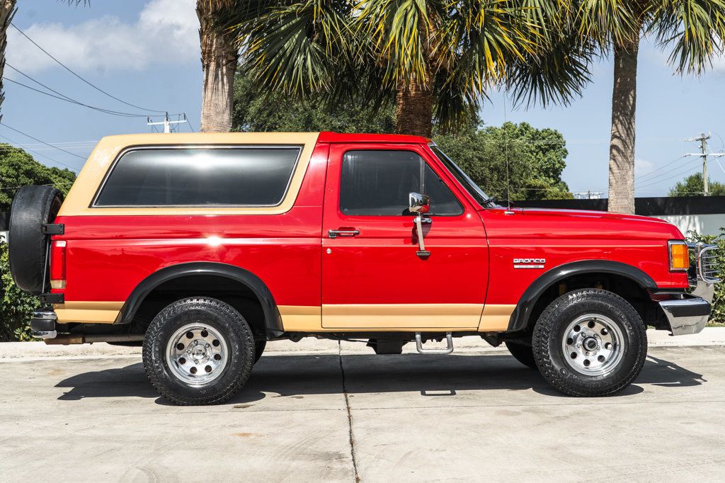 1989 Ford Bronco photo 10