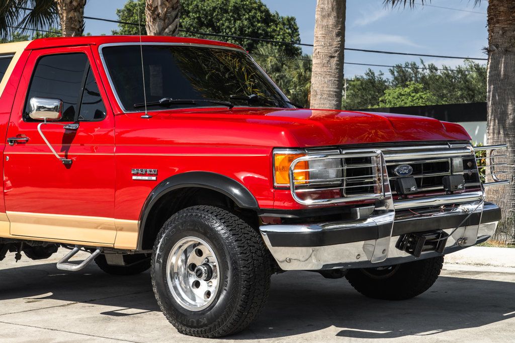 1989 Ford Bronco photo 12