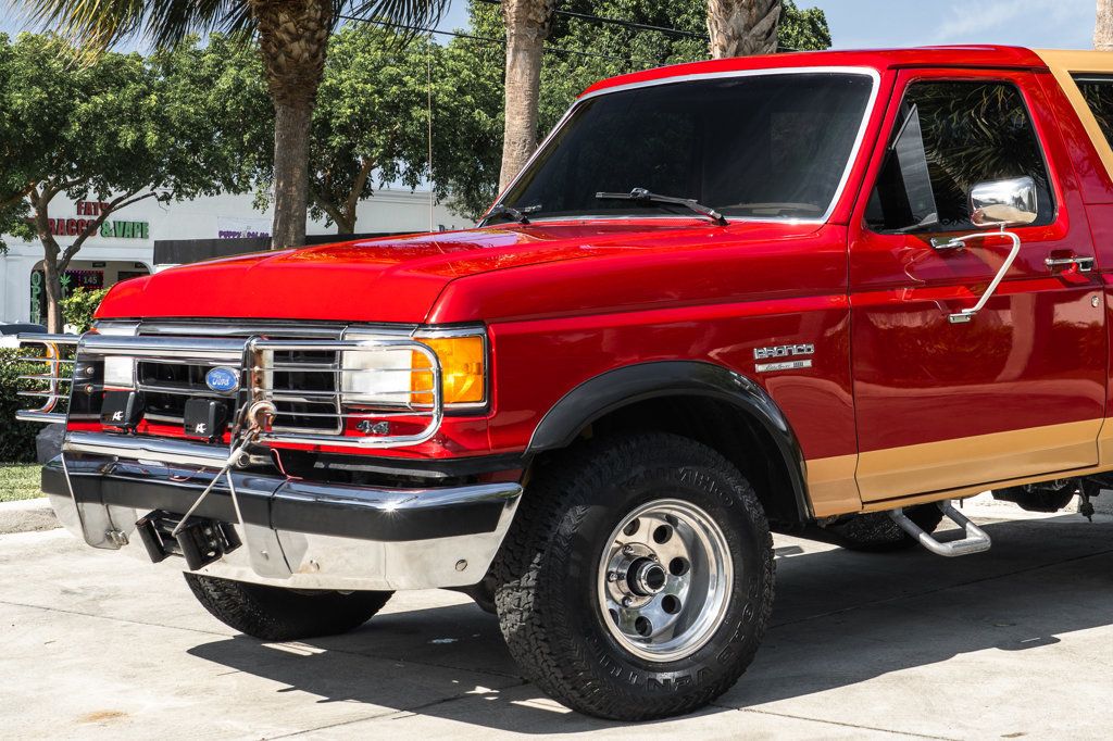 1989 Ford Bronco photo 2