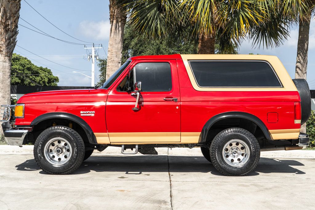 1989 Ford Bronco photo 4