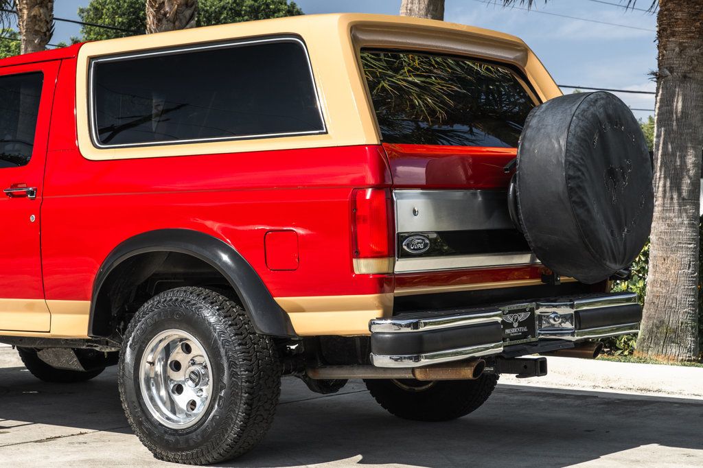 1989 Ford Bronco photo 6