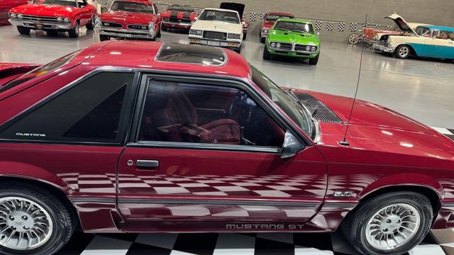 1989 Ford Mustang 2dr Hatchback GT - 22884223 - 23