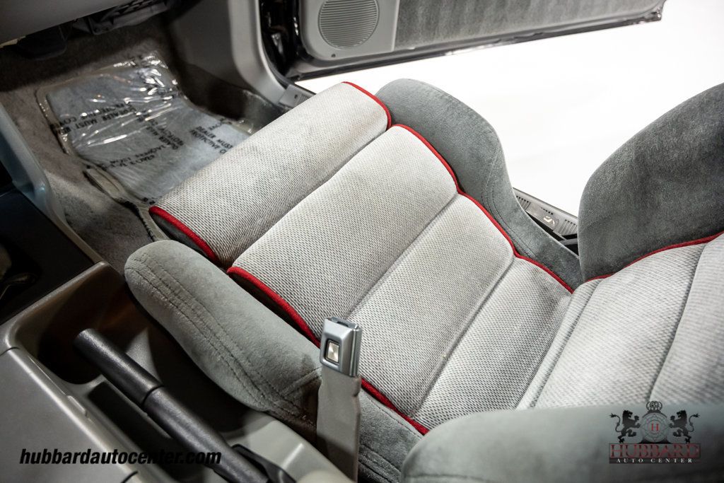 1989 Ford Mustang Rare Saleen Black No Stripe Car - 22910617 - 19