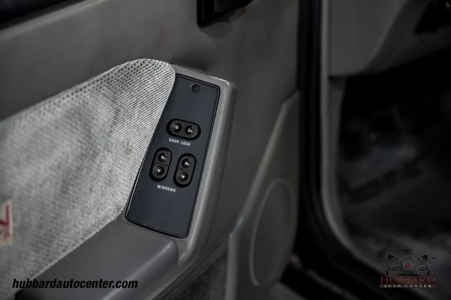 1989 Ford Mustang Rare Saleen Black No Stripe Car - 22910617 - 59