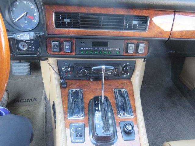 1989 Jaguar XJS 2dr Coupe - 23004007 - 12