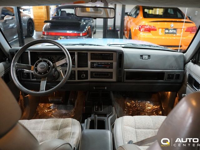 1989 Jeep Cherokee 4dr Wagon Laredo 4WD - 23013480 - 24
