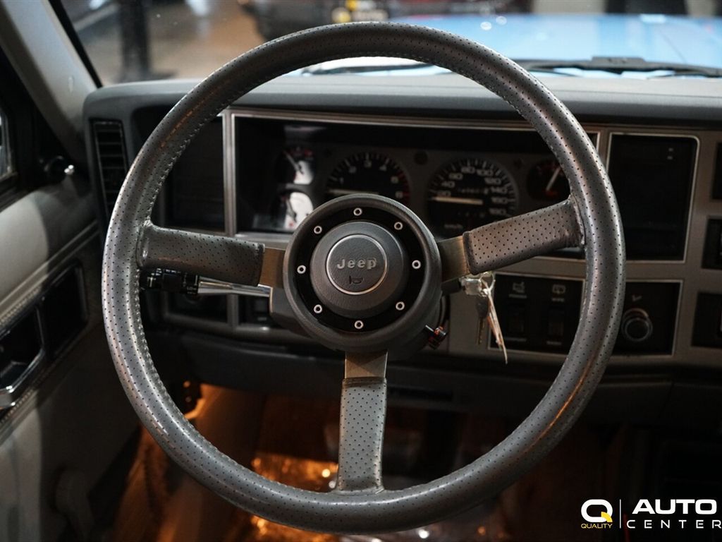 1989 Jeep Cherokee 4dr Wagon Laredo 4WD - 23013480 - 25