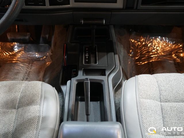 1989 Jeep Cherokee 4dr Wagon Laredo 4WD - 23013480 - 27