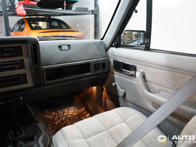 1989 Jeep Cherokee 4dr Wagon Laredo 4WD - 23013480 - 28