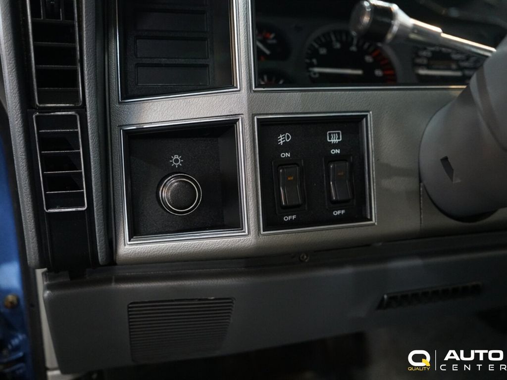 1989 Jeep Cherokee 4dr Wagon Laredo 4WD - 23013480 - 29