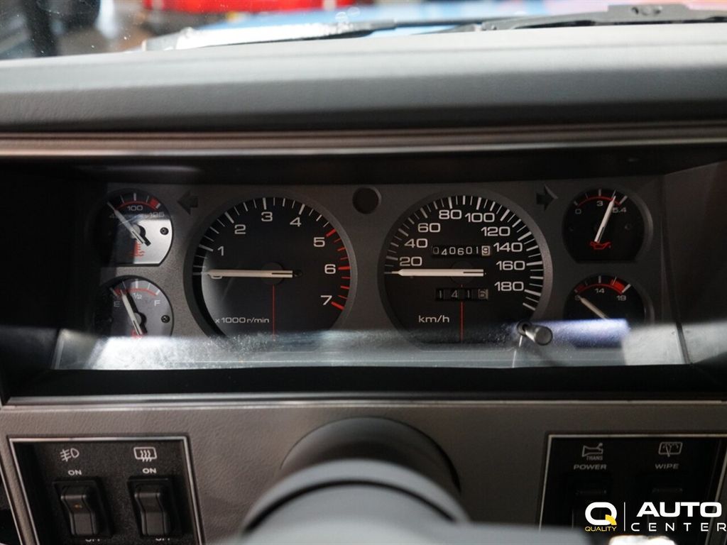 1989 Jeep Cherokee 4dr Wagon Laredo 4WD - 23013480 - 30