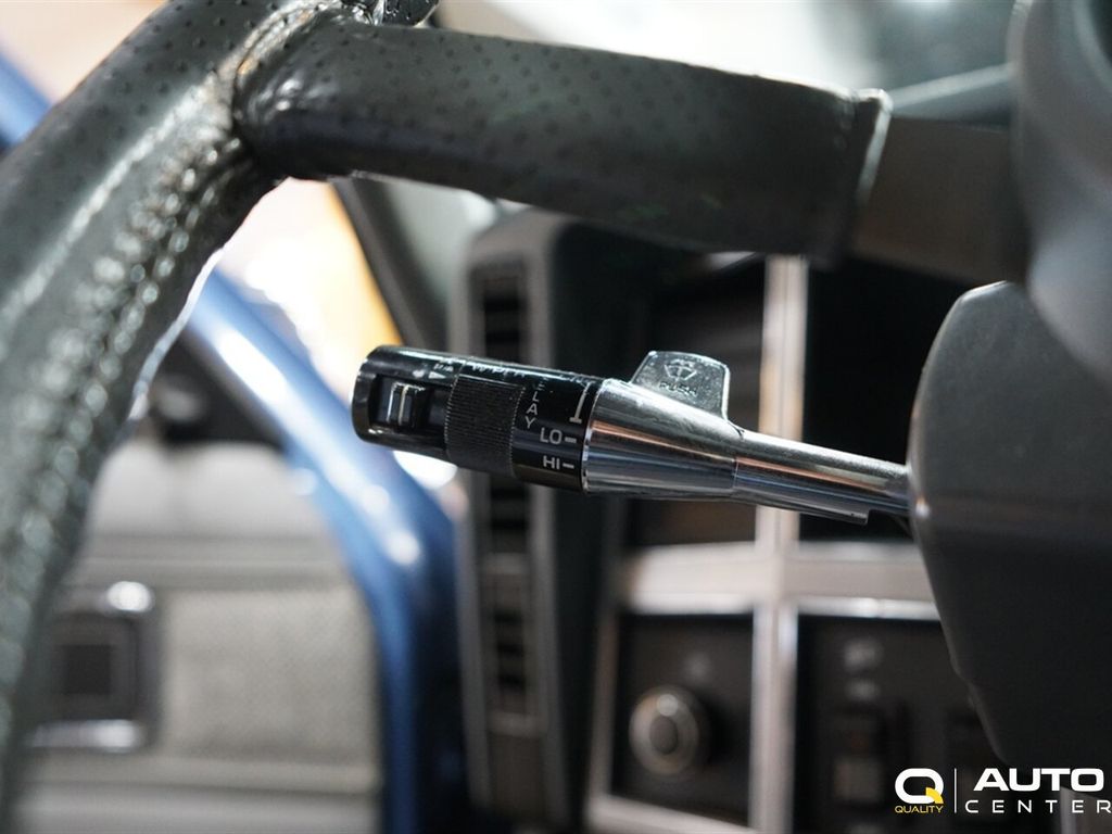 1989 Jeep Cherokee 4dr Wagon Laredo 4WD - 23013480 - 31