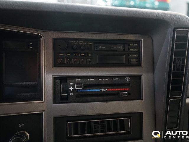 1989 Jeep Cherokee 4dr Wagon Laredo 4WD - 23013480 - 34