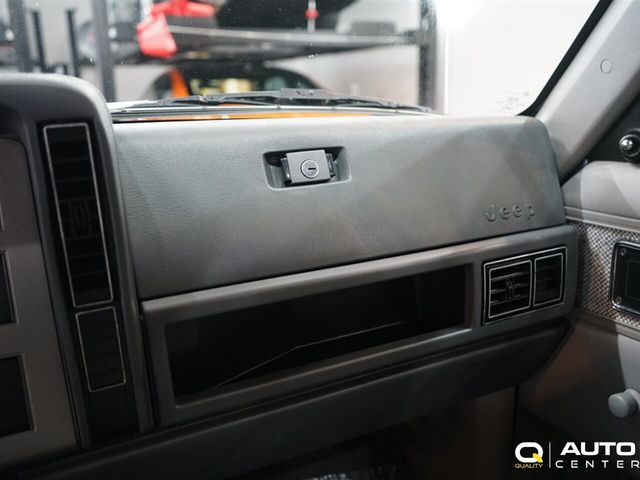 1989 Jeep Cherokee 4dr Wagon Laredo 4WD - 23013480 - 38