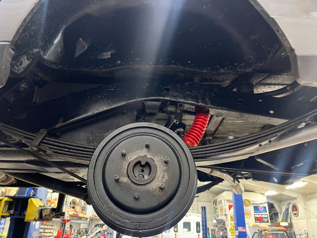 1989 Jeep Grand Wagoneer Base photo 20