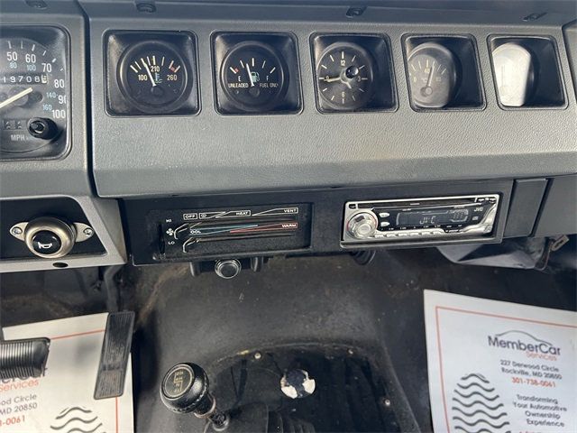 1989 Jeep Wrangler 2dr Islander - 22884582 - 16