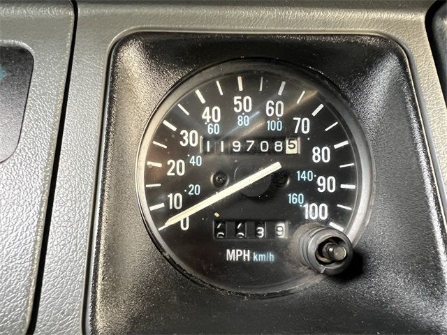 1989 Jeep Wrangler 2dr Islander - 22884582 - 18