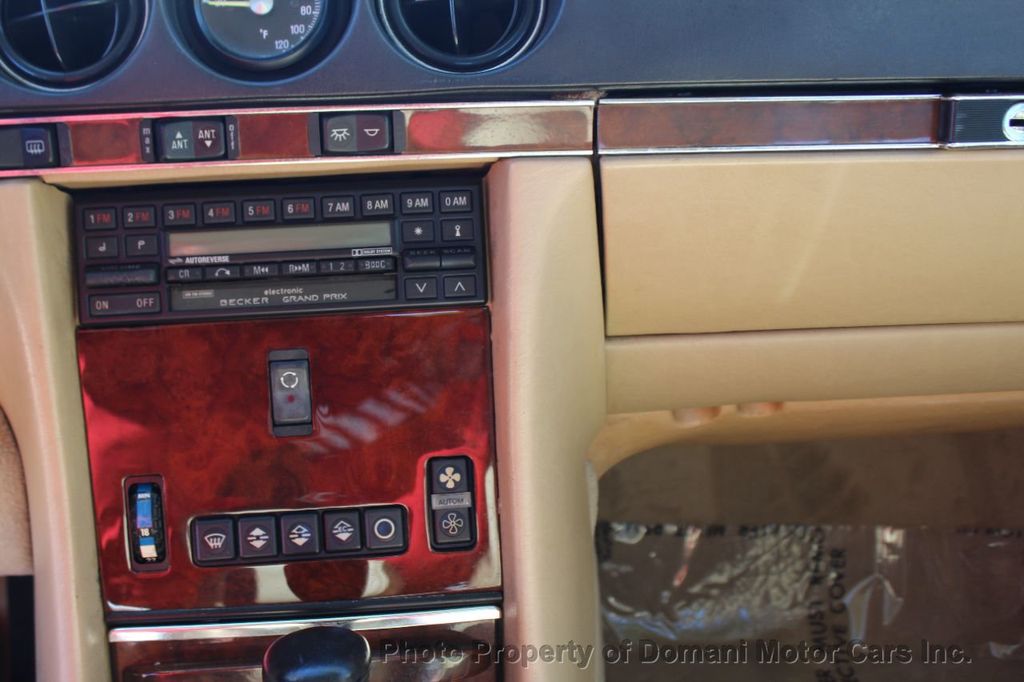 1989 Mercedes Benz 560 photo 22