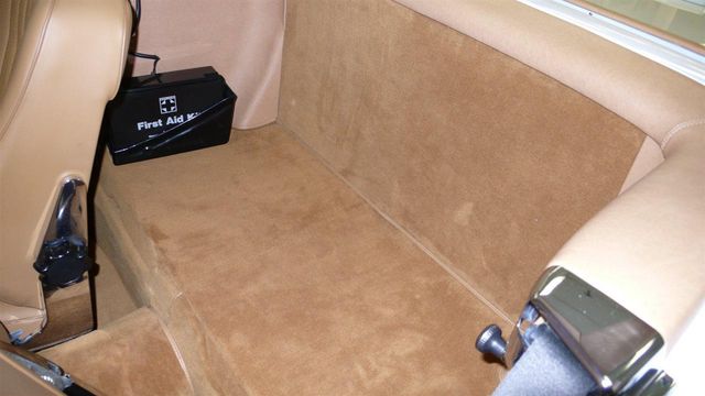 1989 Mercedes-Benz 560 Series SL - 11801471 - 25