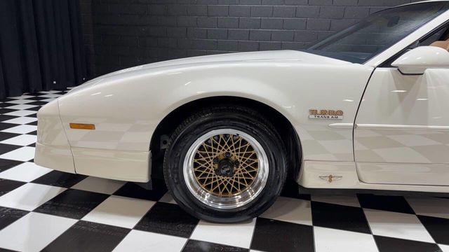 1989 Pontiac Firebird 2dr Coupe Firebird Hatchback - 22984924 - 18