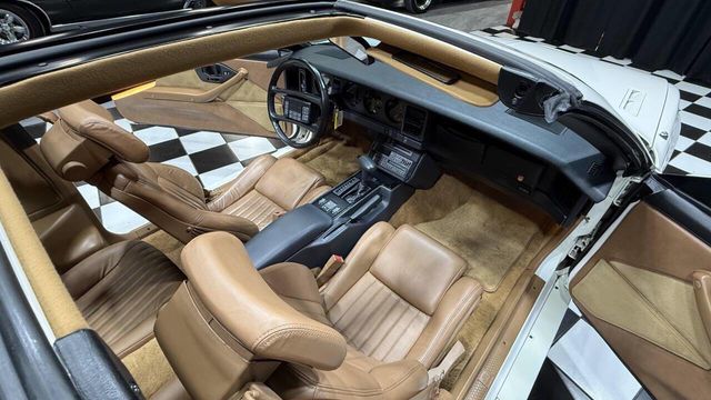 1989 Pontiac Firebird 2dr Coupe Firebird Hatchback - 22984924 - 3