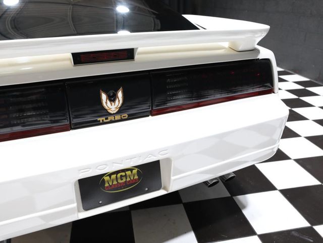 1989 Pontiac Firebird 2dr Coupe Firebird Hatchback - 22991760 - 29