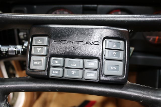 1989 Pontiac Firebird 2dr Coupe Firebird Hatchback - 22991760 - 68