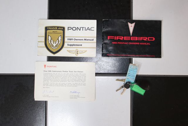 1989 Pontiac Firebird 2dr Coupe Firebird Hatchback - 22991760 - 86